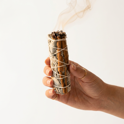 Atado de Salvia Blanca con Canela – Purificación y Abundancia Natural